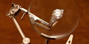 What to look for in a gold and diamond jewellery buyer